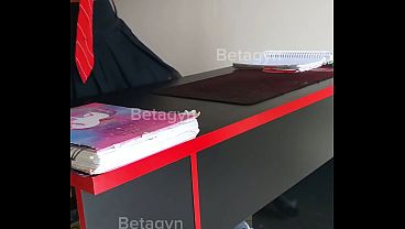 Novinha De Peitos Grandes Brinca Com Seu Professor